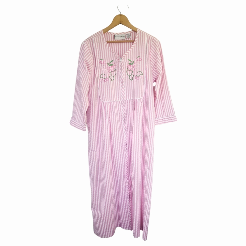 Country Store Pink & White Candy Striped Floral Embroidered House Dress Robe M